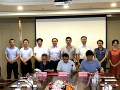 投资6.3亿元，44公里皮带廊道运输砂石专用线，只为每年将700万吨砂石料输送到长江码头